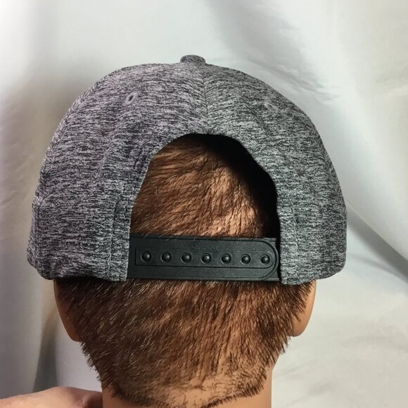 COORS LIGHT Beer Embroidered Gray 6-Panel Baseball Cap Hat One Size Snapback - Picture 3 of 7